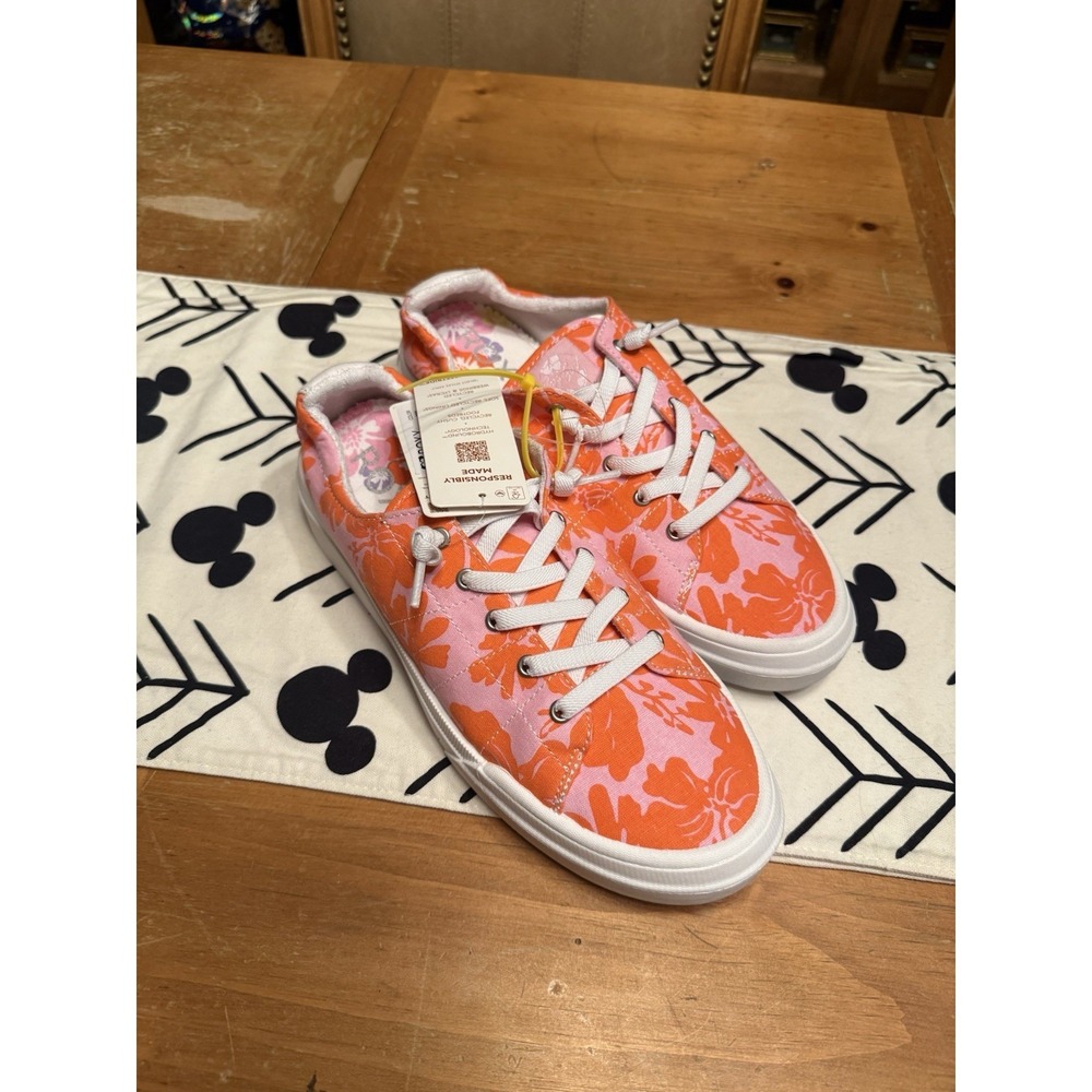Women’s Pink & Orange Floral Surf Shoes